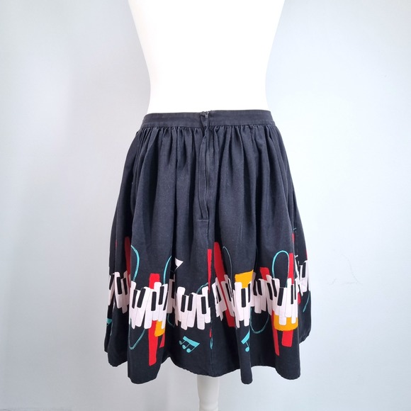 Collectif Skirt Piano Musical Print Full Gathered Black Rockabilly Pocket 18 2XL - Picture 7 of 10